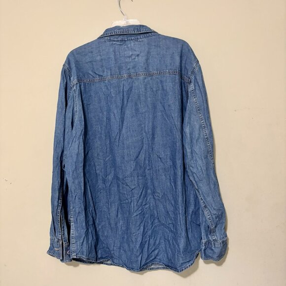 VTG Levi’s Classic Denim Button-Up Shirt – Long Sleeve Chambray Top Size XL - Picture 3 of 4